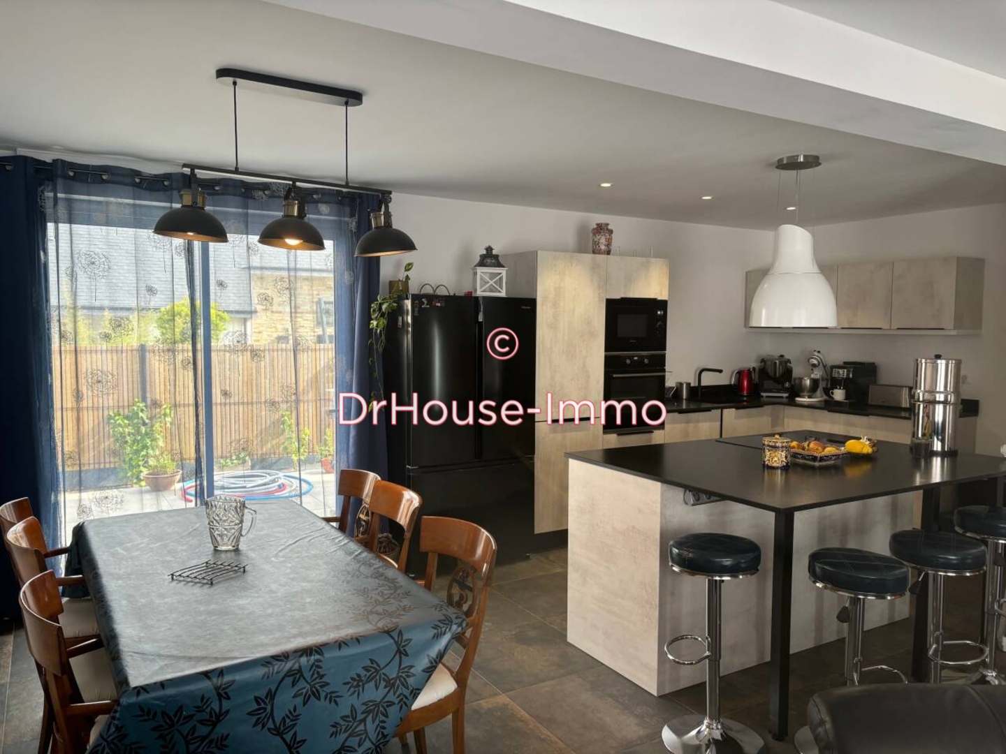 Photo 2 : Vente Maison 6 pièces Locoal-Mendon 140 m²