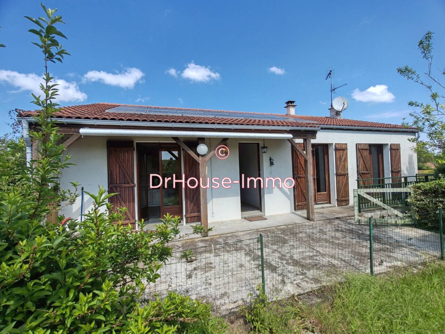 Photo 1 : Vente Maison 5 pièces Oyré 97 m²