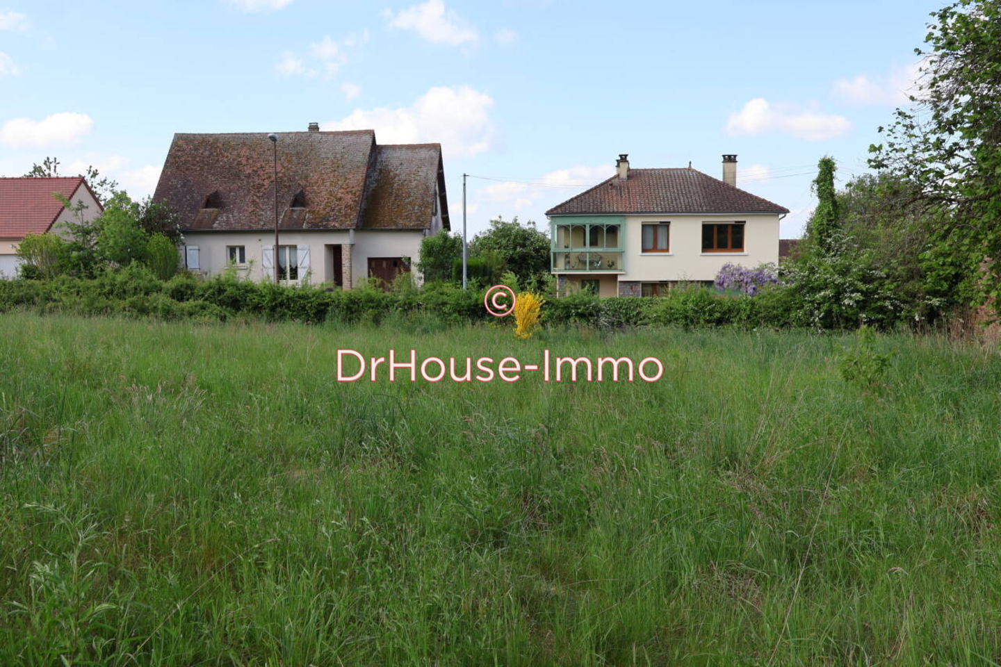 Photo 2 : Vente Terrain Saint-Yrieix-la-Perche 1024 m²