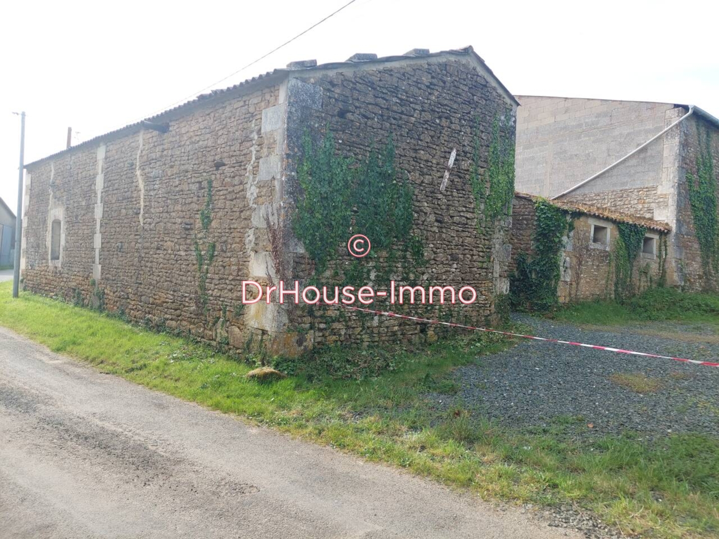 Photo 2 : Vente Loft / Atelier 1 pièce Cravans 76 m²