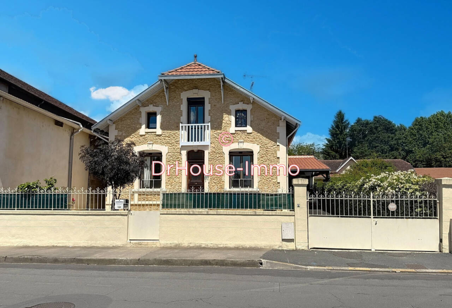 Photo 1 : Vente Maison 6 pièces Bergerac 172 m²