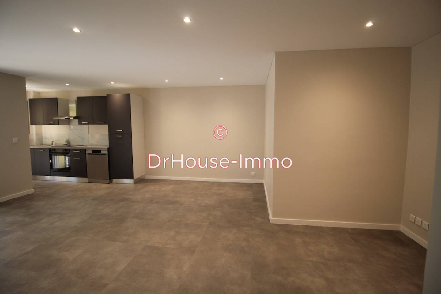 Photo 2 : Vente Appartement 2 pièces Cavalaire-sur-Mer 47 m²