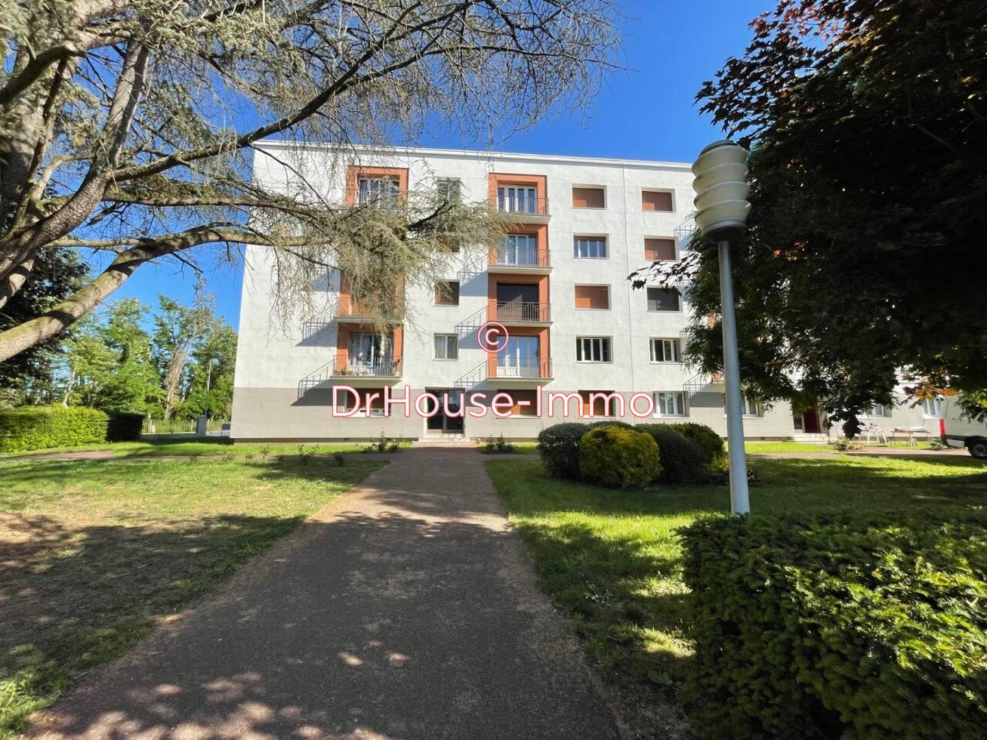 Photo 1 : Vente Appartement 4 pièces Montargis 89 m²
