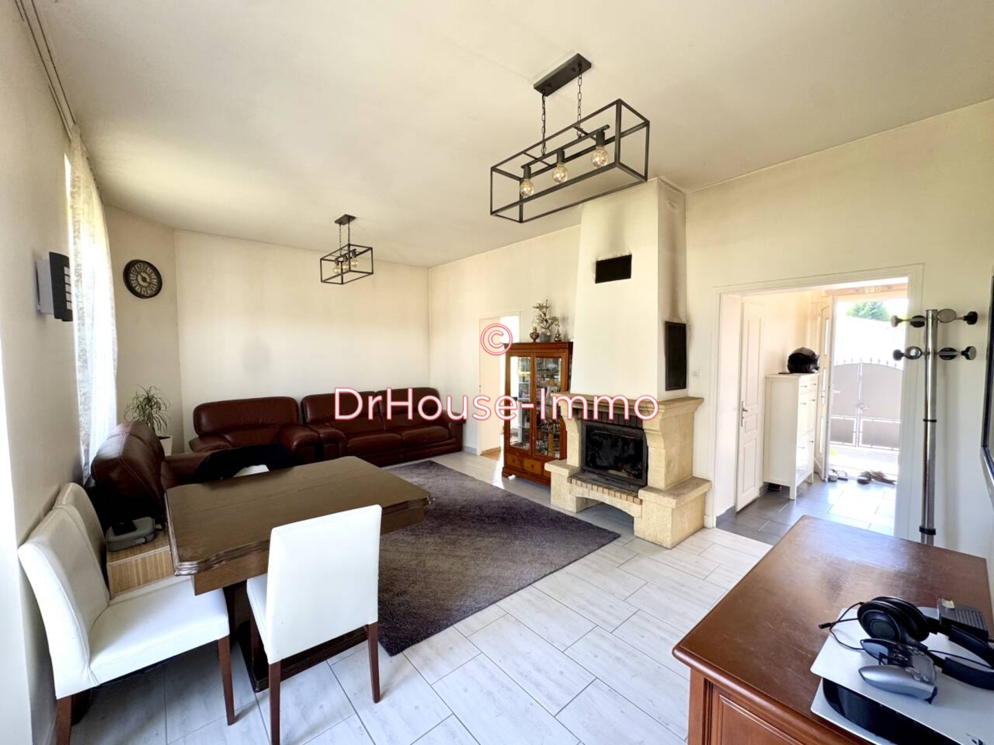 Photo 3 : Vente Maison 10 pièces Châlette-sur-Loing 206 m²