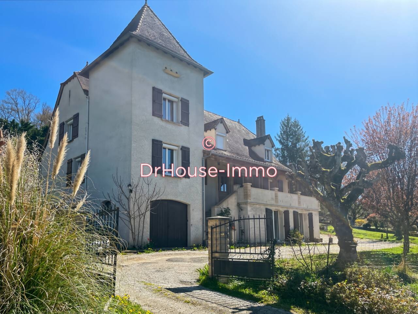 Photo 2 : Vente Maison 8 pièces Saint-Céré 285 m²