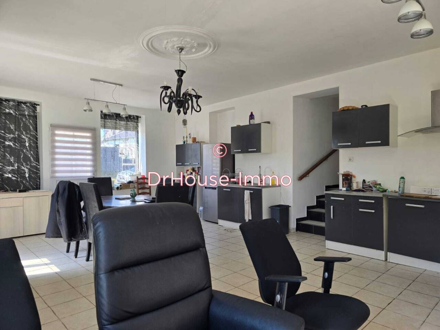 Photo 3 : Vente Immeuble 9 pièces Offoy 169 m²