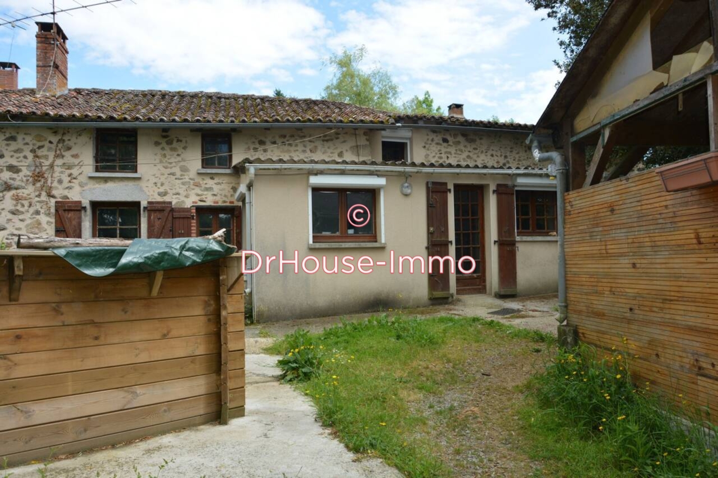 Photo 1 : Vente Maison 8 pièces Esse 159 m²