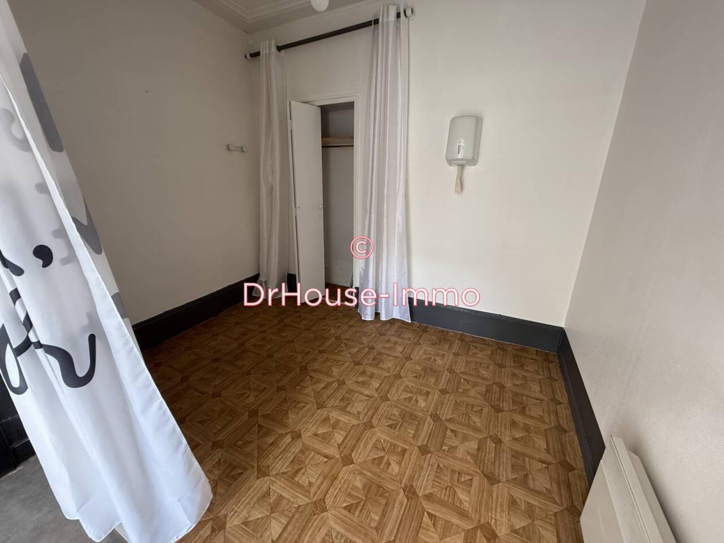 Photo 2 : Vente Immeuble 7 pièces Châteauroux 123 m²