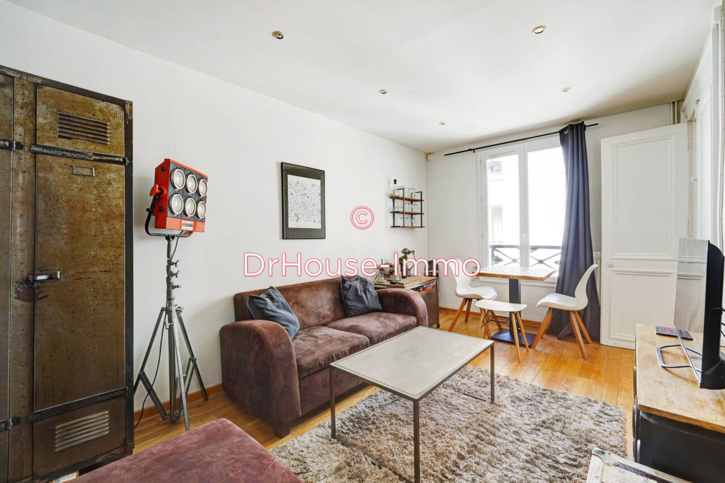 Photo 1 : Vente Appartement 2 pièces Paris 31 m²