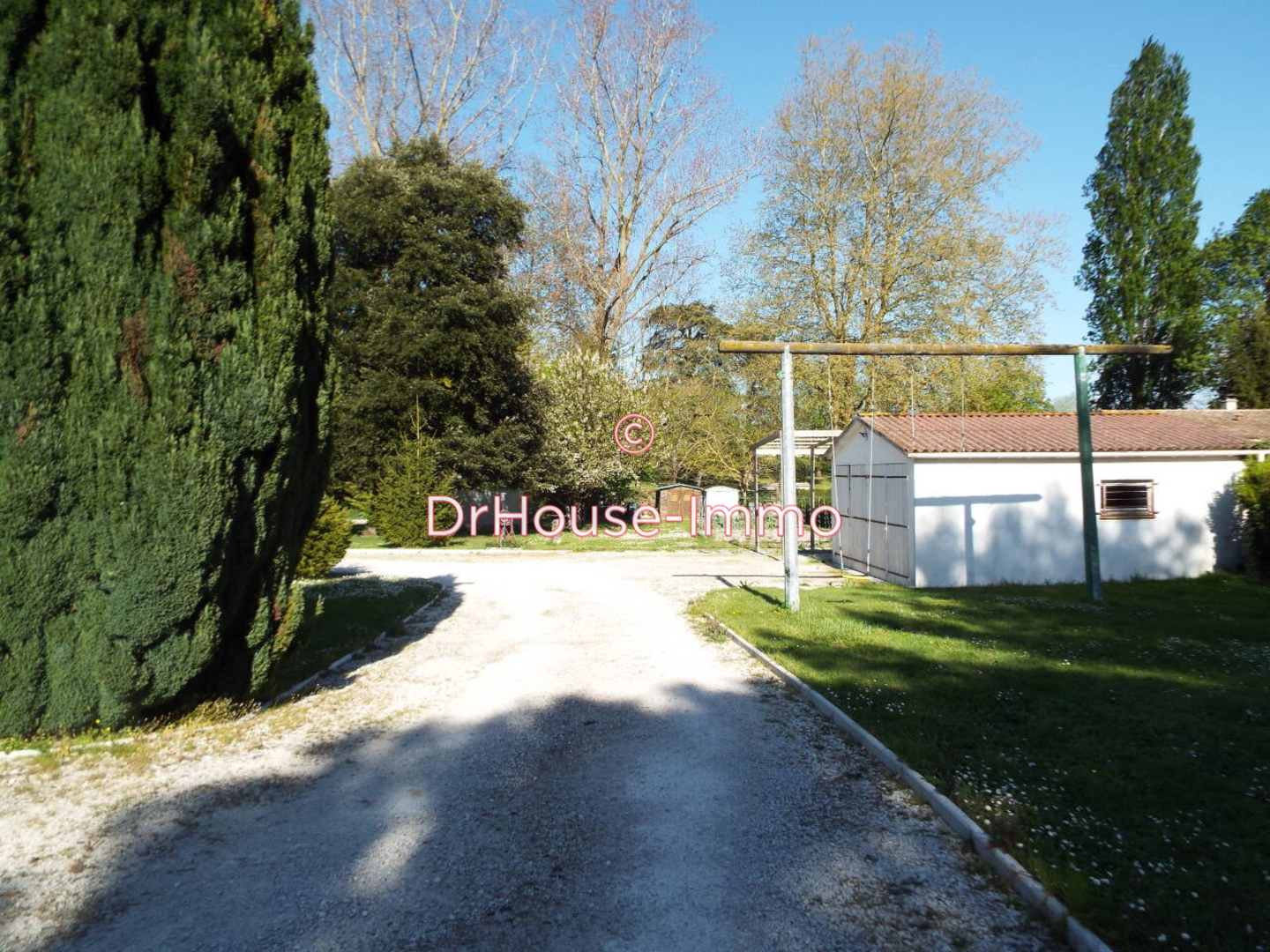 Photo 3 : Vente Maison 10 pièces Jarnac-Champagne 224 m²