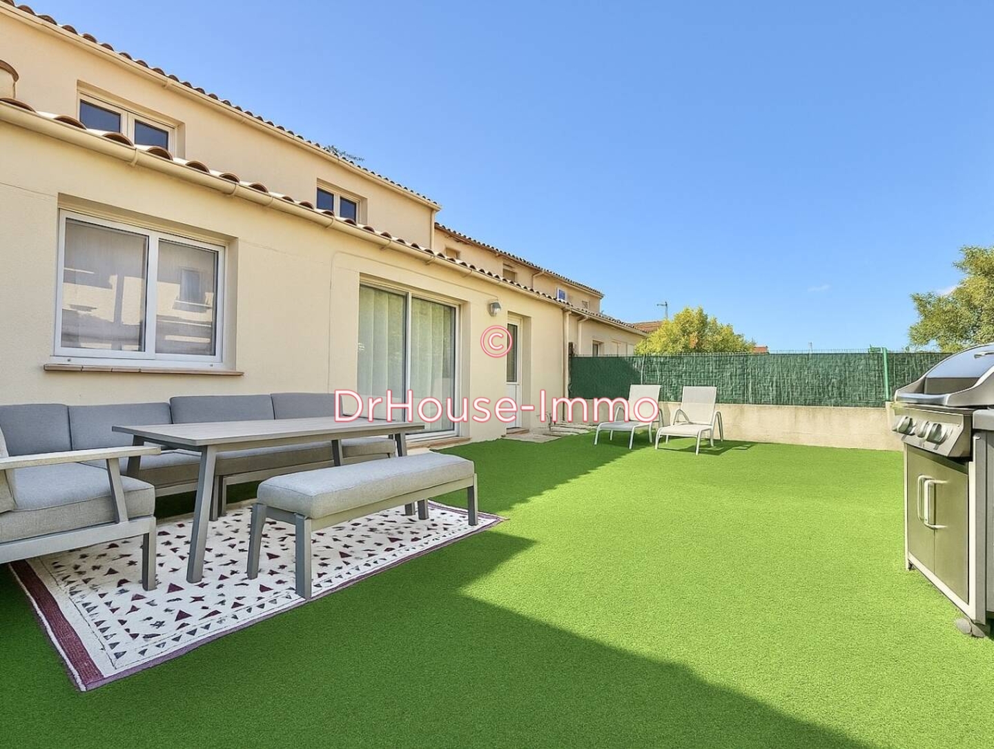Photo 1 : Vente Maison 6 pièces Saint-Estève 151 m²