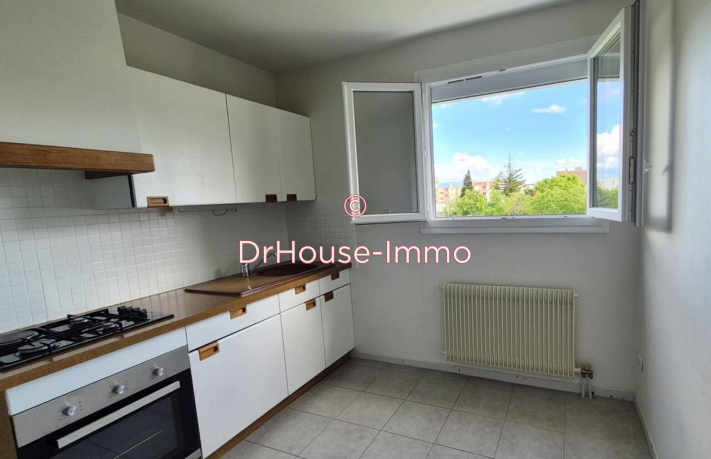 Photo 2 : Vente Appartement 2 pièces Issoire 42 m²