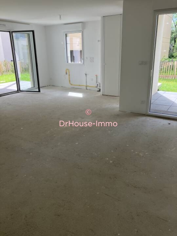 Photo 2 : Vente Appartement 5 pièces Tassin-la-Demi-Lune 108 m²