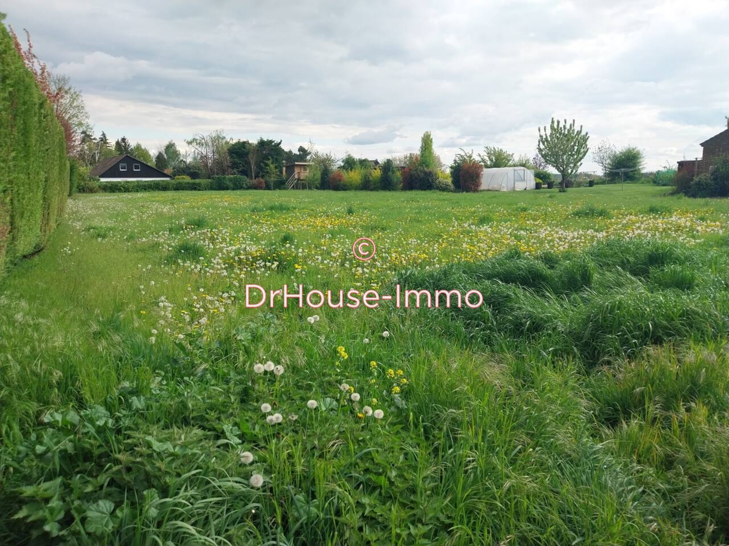 Photo 2 : Vente Terrain Sainghin-en-Mélantois 932 m²