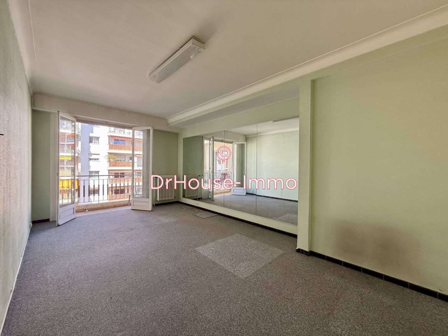 Photo 2 : Vente Appartement 2 pièces Nice 59 m²