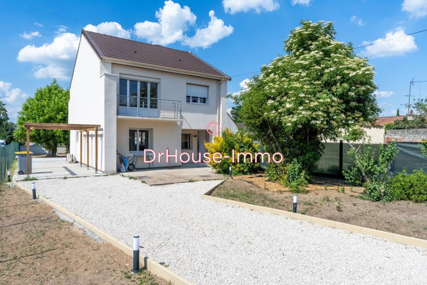 Photo 1 : Vente Maison 6 pièces Mureaux 140 m²