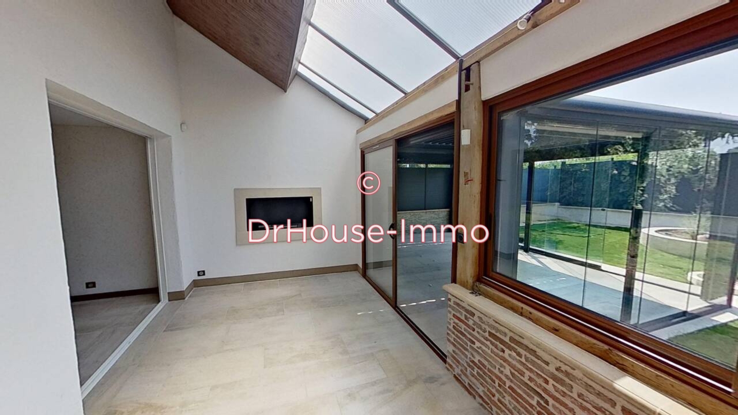 Photo 2 : Vente Maison 10 pièces Savigny-le-Temple 175 m²