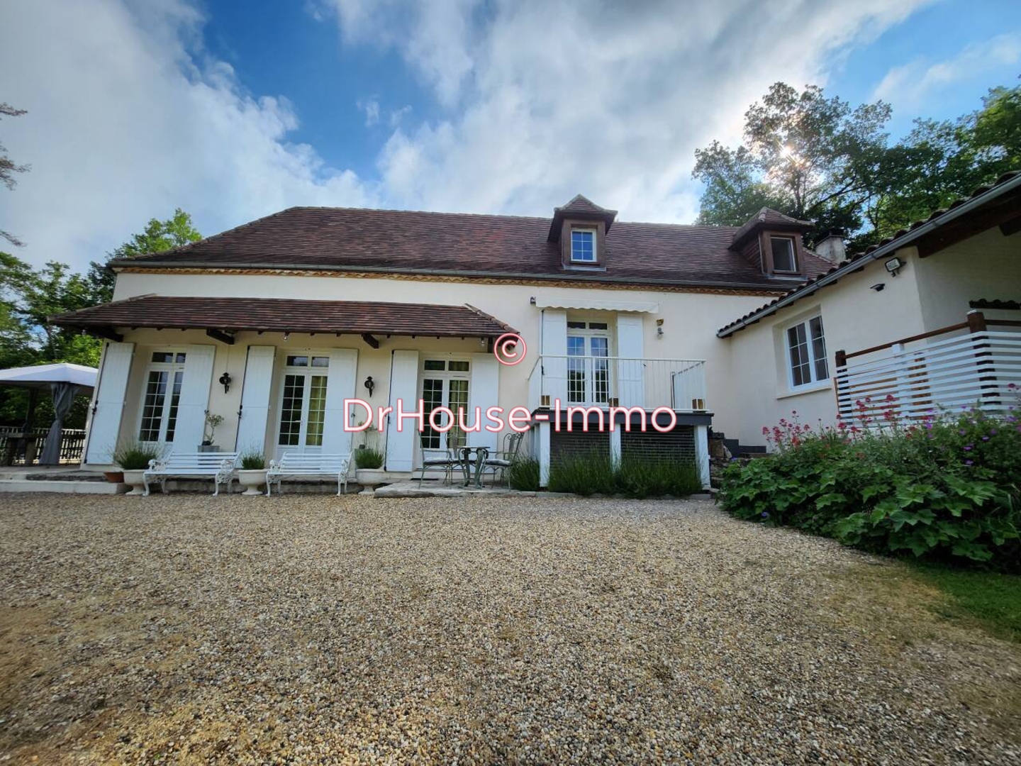 Photo 3 : Vente Maison 9 pièces Creysse 210 m²