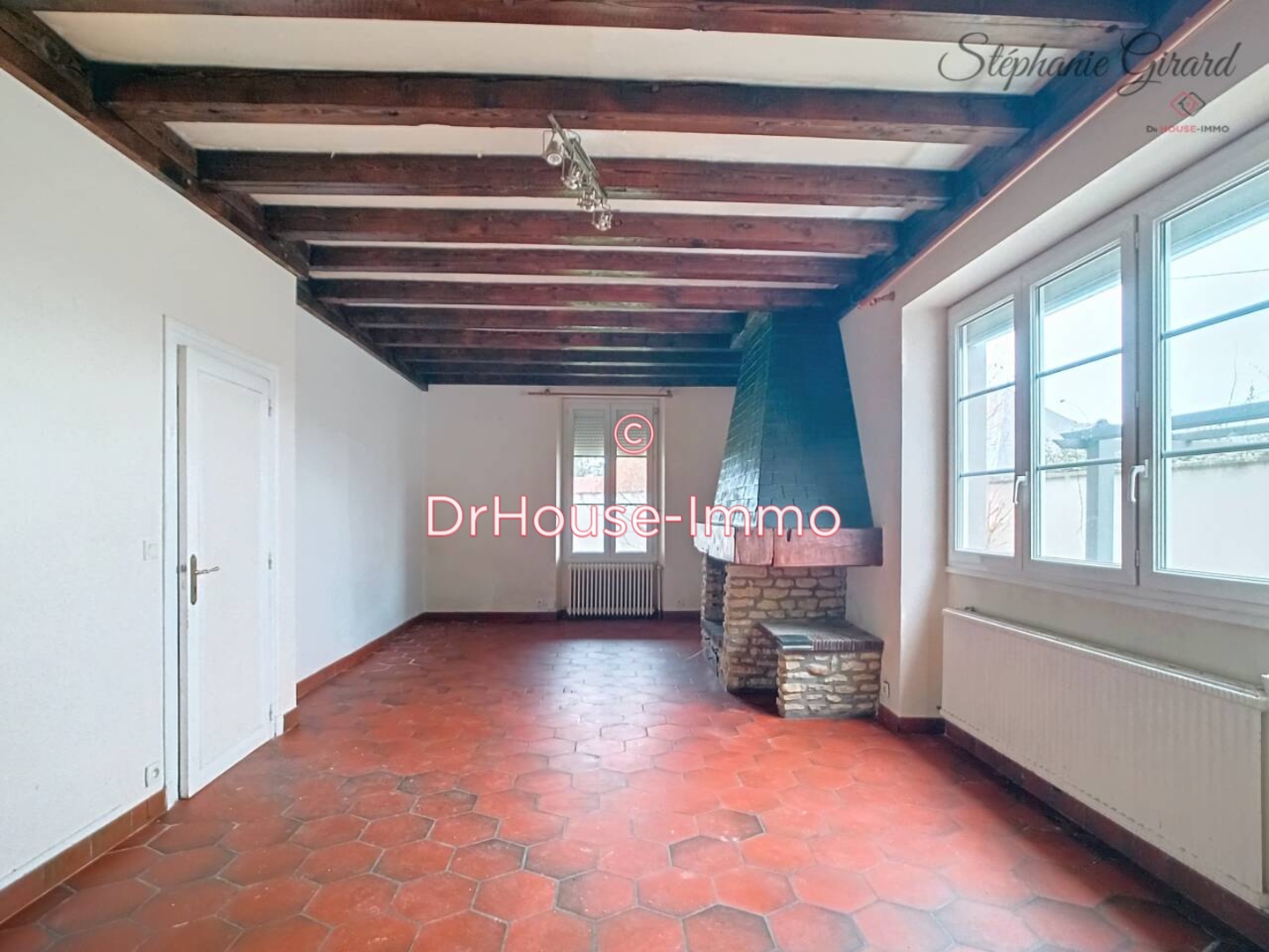 Photo 2 : Vente Maison 8 pièces Neuville-aux-Bois 188 m²