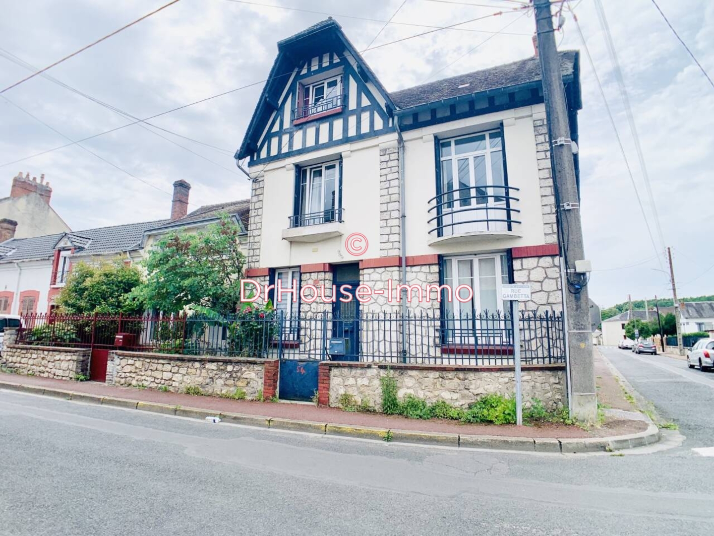 Photo 1 : Vente Maison 8 pièces Châlette-sur-Loing 185 m²