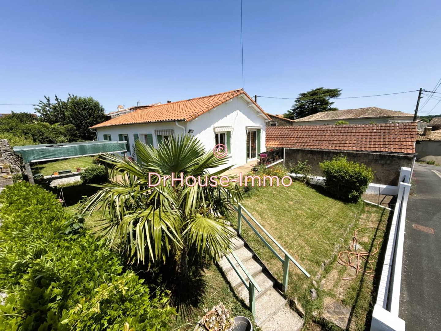 Photo 1 : Vente Maison 4 pièces Celles-sur-Belle 74 m²