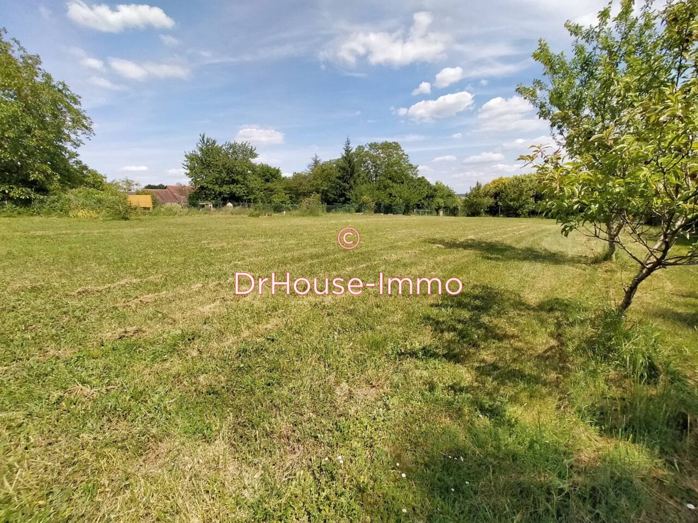 Photo 3 : Vente Terrain La Roche-Posay 1970 m²