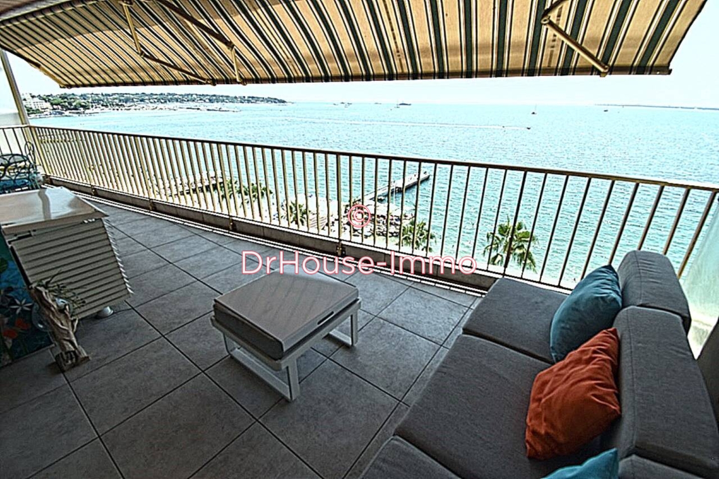 Photo 2 : Vente Appartement 2 pièces Juan les Pins 54 m²