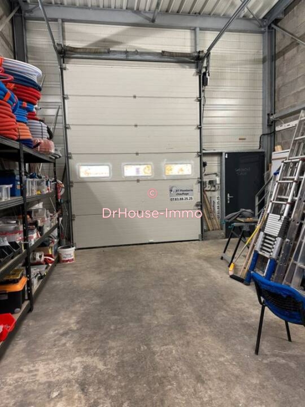 Photo 1 : Vente Parking / Box 1 pièce Saint-Herblain 140 m²