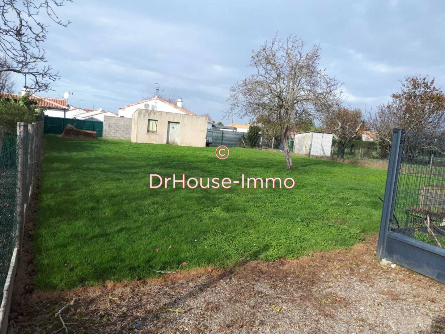 Photo 1 : Vente Terrain Jard-sur-Mer 591 m²