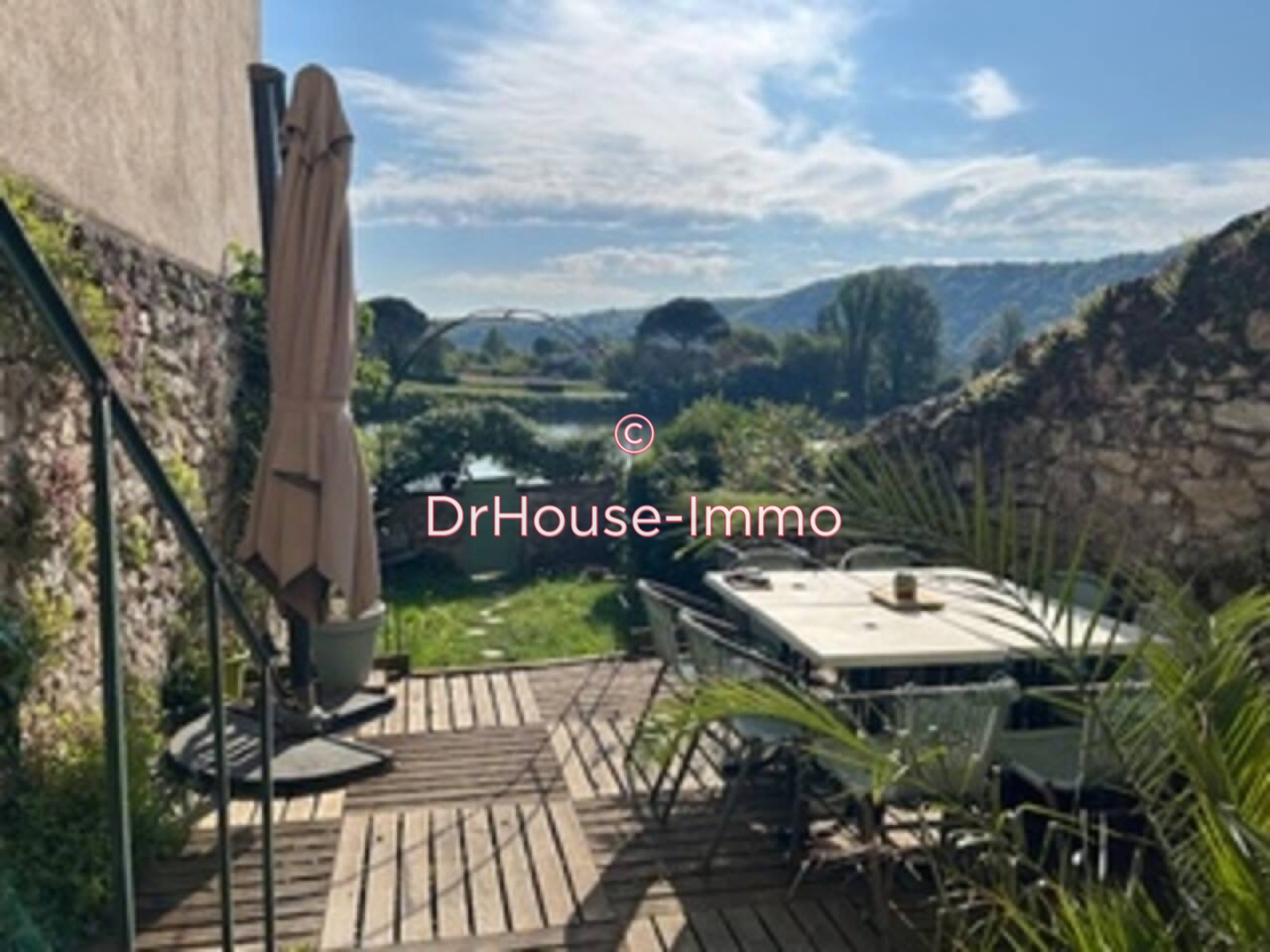 Photo 1 : Vente Maison 4 pièces Douelle 98 m²
