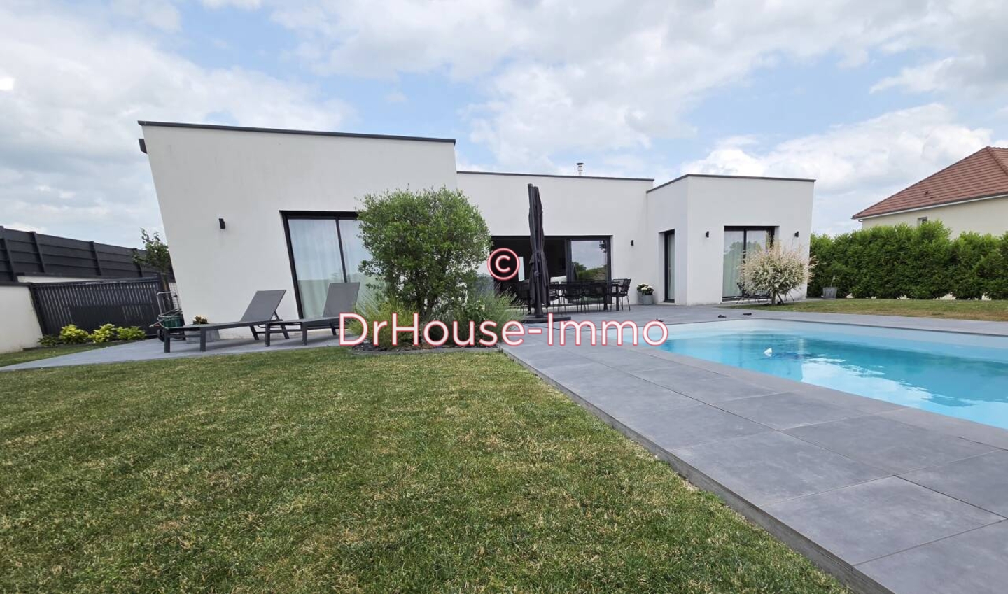 Photo 1 : Vente Maison 7 pièces Saint-Benoît-sur-Seine 176 m²