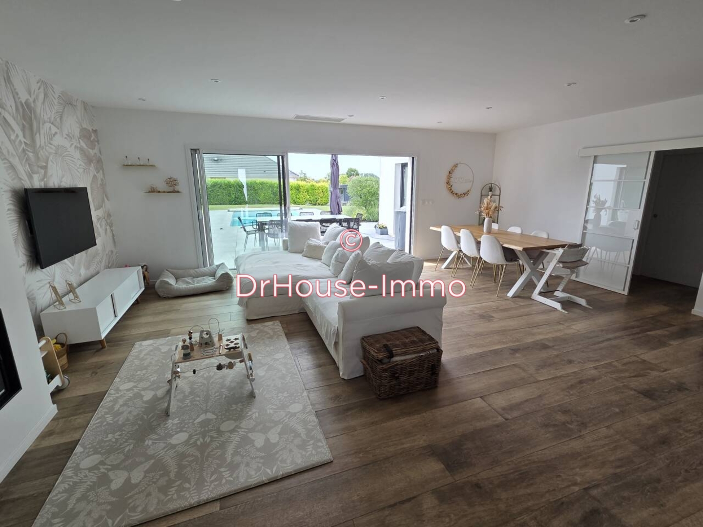 Photo 2 : Vente Maison 7 pièces Saint-Benoît-sur-Seine 176 m²