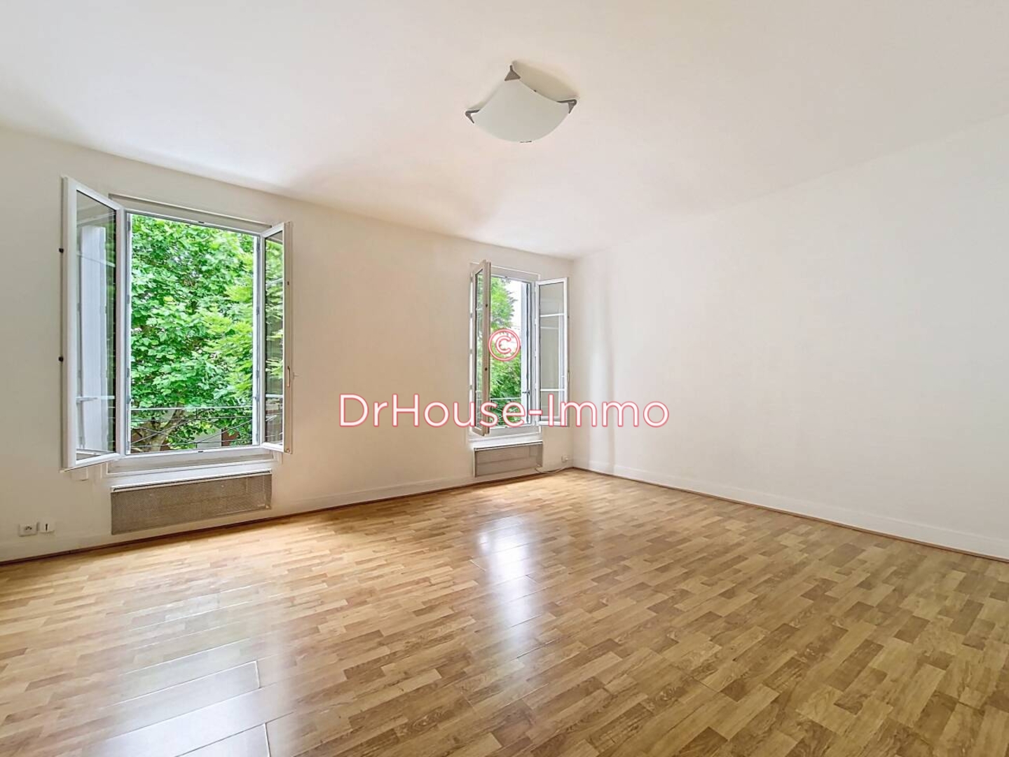 Photo 2 : Vente Appartement 1 pièce Le Bourget 31 m²