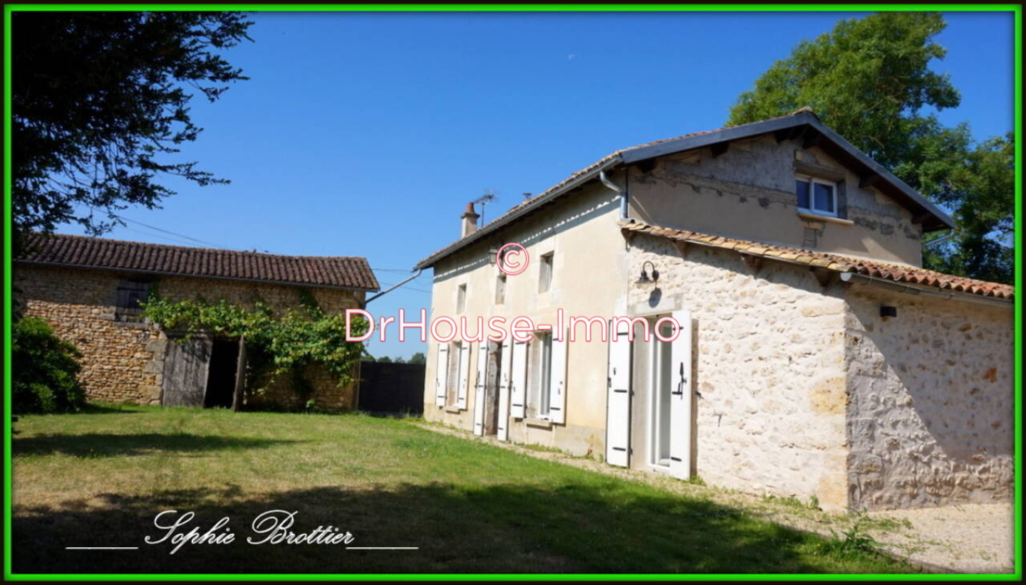 Photo 2 : Vente Maison 4 pièces Latillé 120 m²