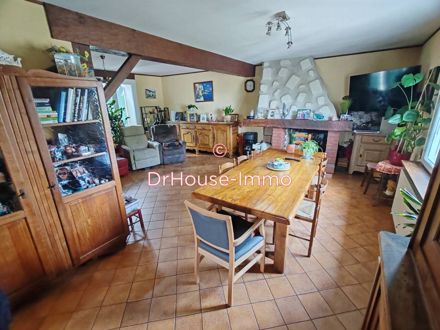 Photo 3 : Vente Maison 7 pièces Antogny-le-Tillac 205 m²