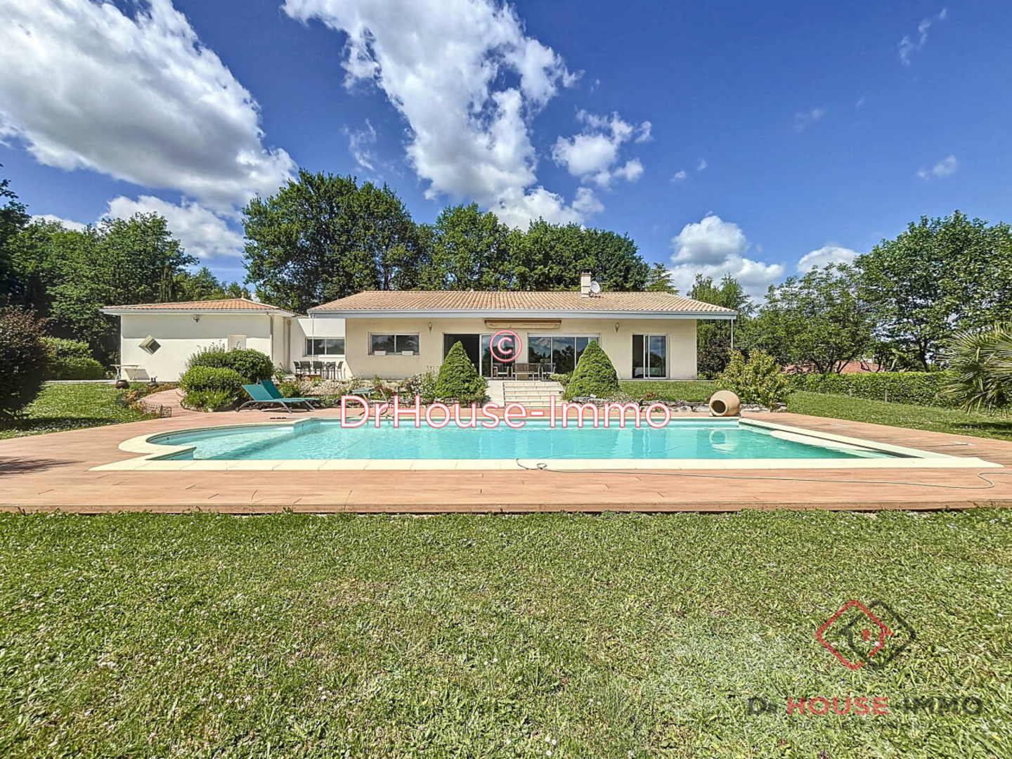 Photo 3 : Vente Maison 5 pièces Marsac-sur-l'Isle 193 m²