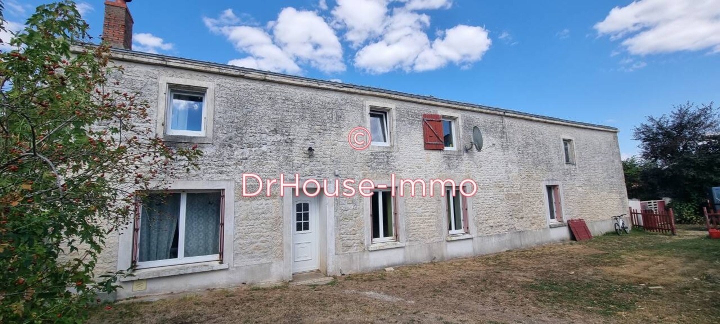 Photo 1 : Vente Maison 8 pièces Pouillé 163 m²