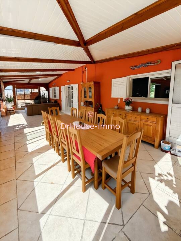 Photo 1 : Vente Maison 9 pièces Petite-Île 217 m²