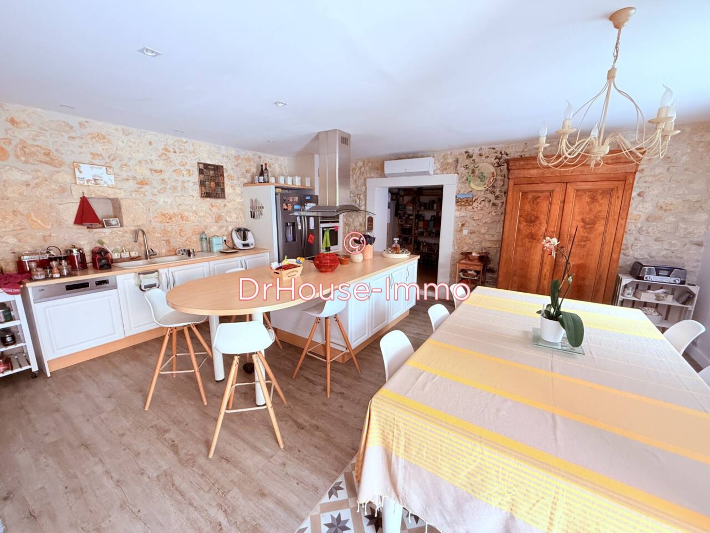 Photo 2 : Vente Maison 6 pièces Lesparre-Médoc 180 m²
