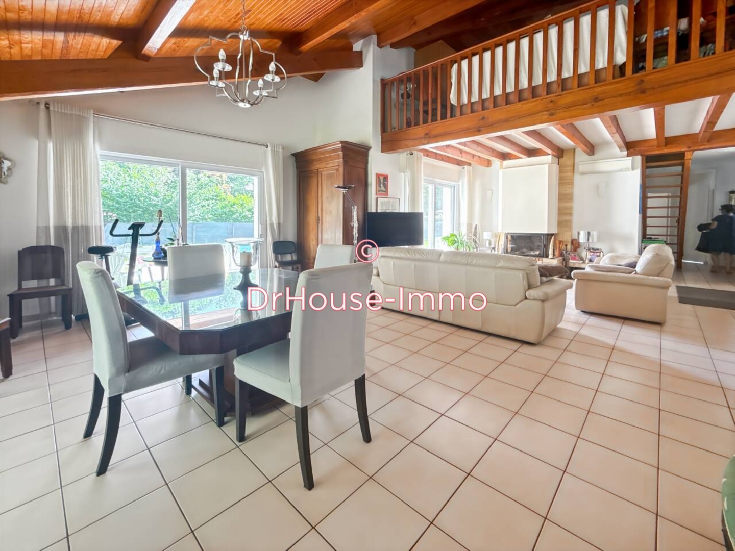 Photo 3 : Vente Maison 5 pièces Saint-Vincent-de-Tyrosse 155 m²