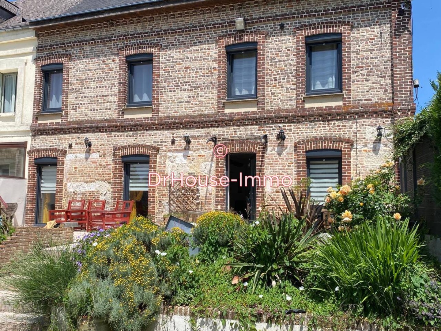 Photo 1 : Vente Maison 6 pièces Saint-Pierre-de-Varengeville 155 m²