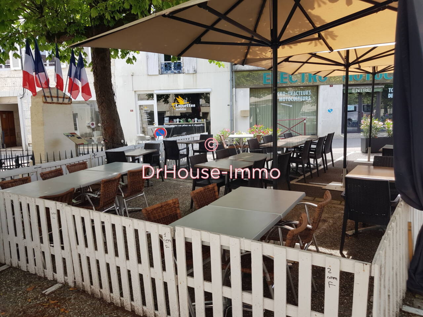 Photo 2 : Vente Commerce 2 pièces Mareuil 95 m²