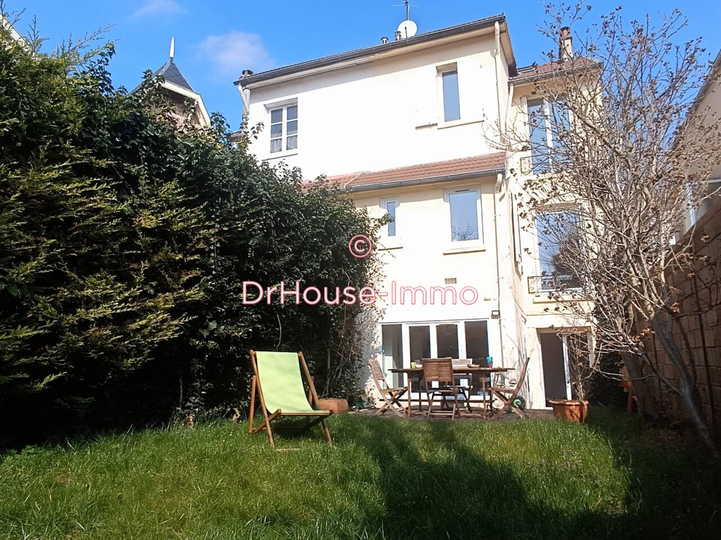 Photo 1 : Vente Maison 6 pièces Colombes 137 m²