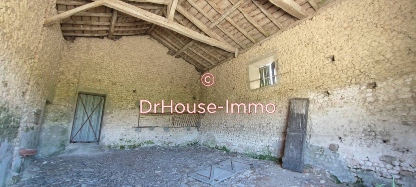 Photo 3 : Vente Grange 3 pièces Bécheresse 199 m²