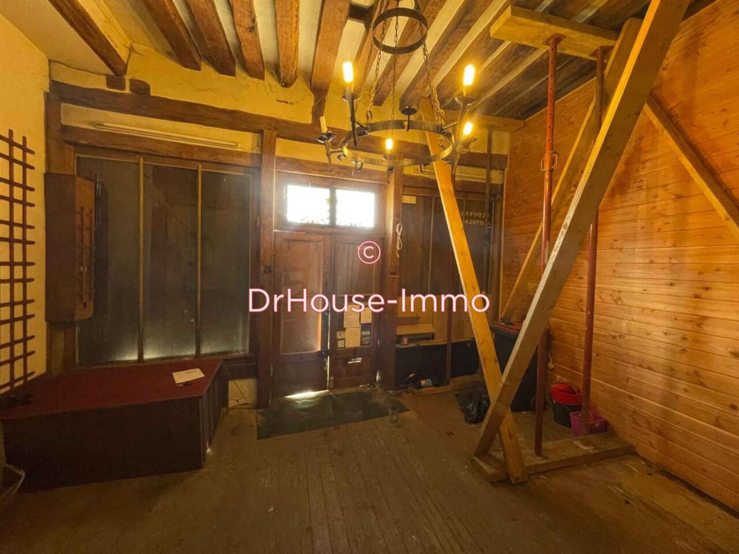 Photo 2 : Vente Immeuble 4 pièces Château-Renard 70 m²
