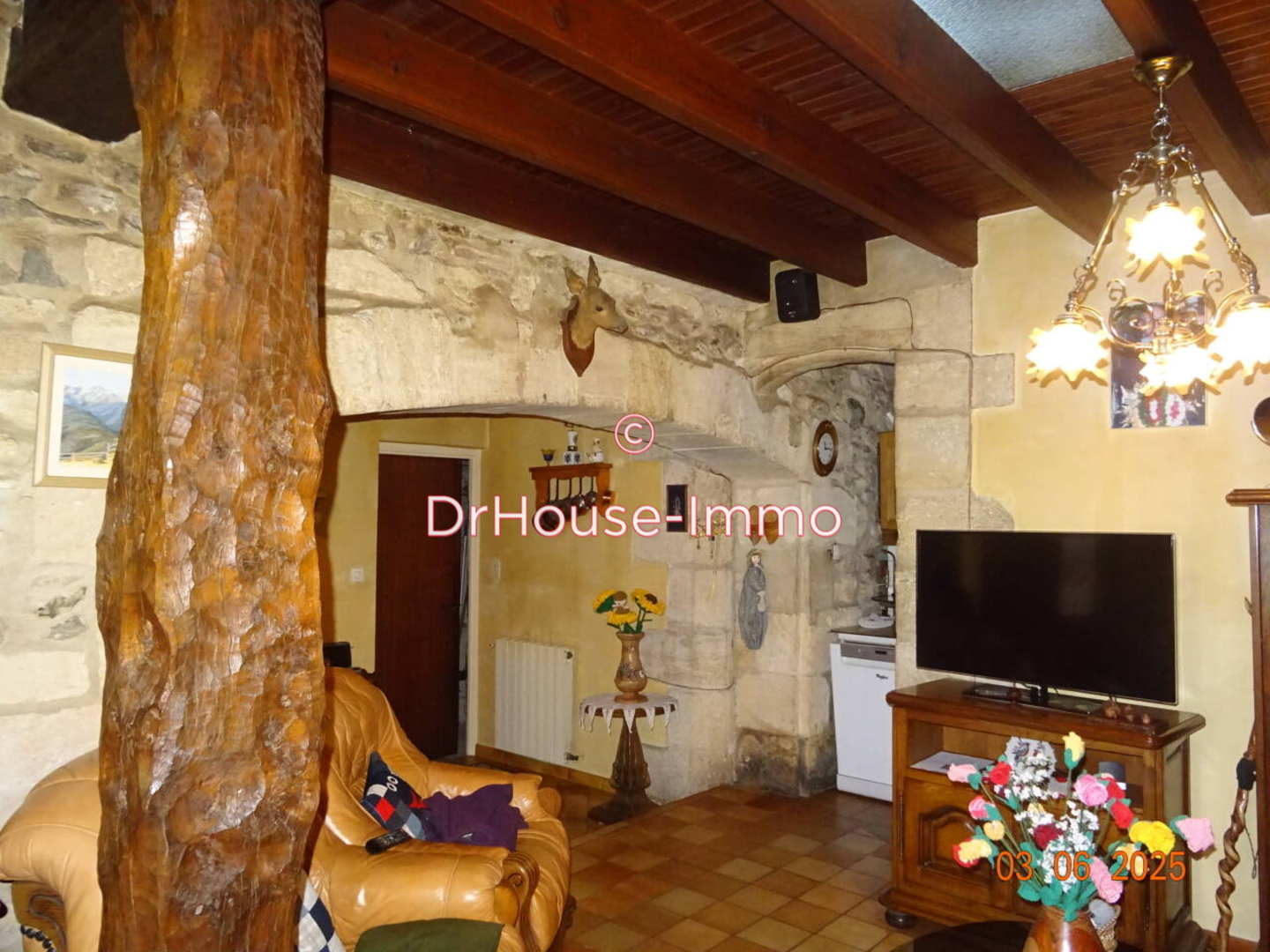 Photo 3 : Vente Maison 8 pièces Civrac-de-Blaye 210 m²