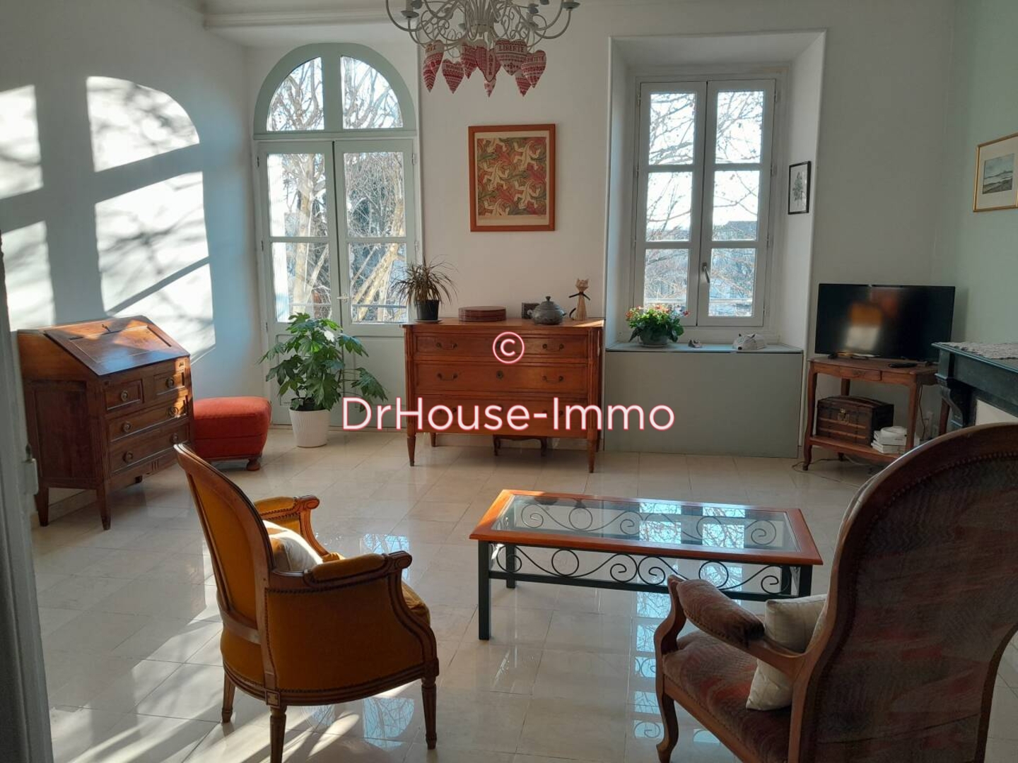 Photo 1 : Vente Appartement 5 pièces Alès 109 m²