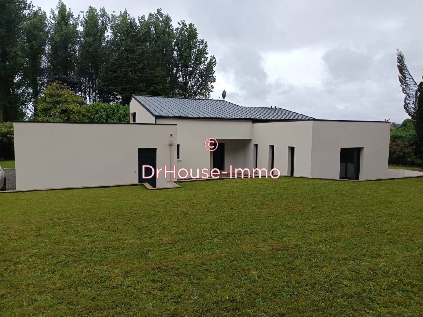 Photo 1 : Vente Maison 6 pièces Louvigné-du-Désert 249 m²