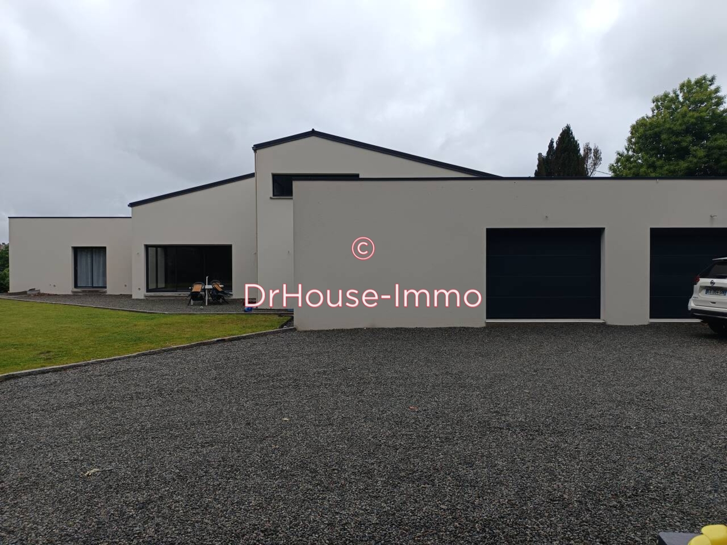 Photo 2 : Vente Maison 6 pièces Louvigné-du-Désert 249 m²