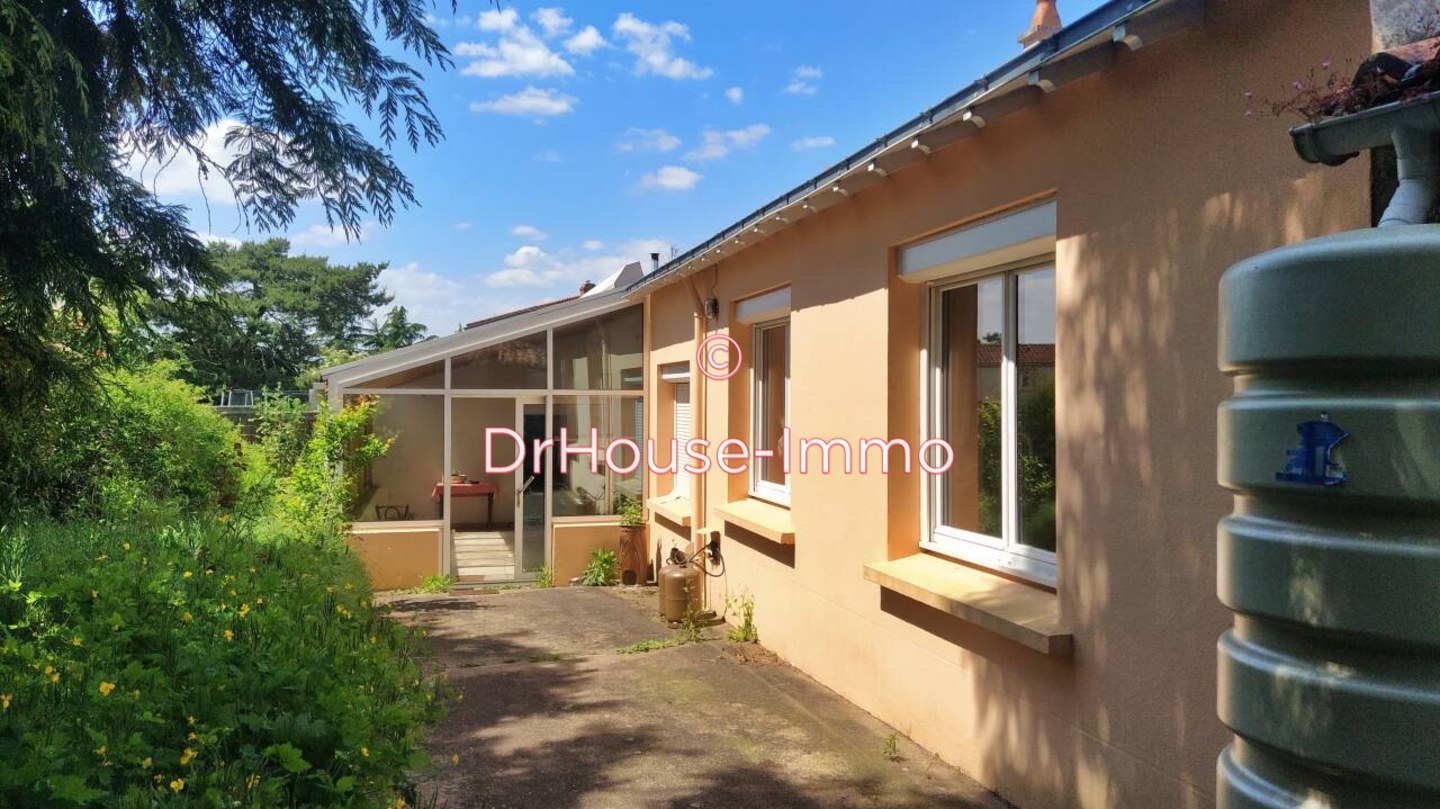 Photo 2 : Vente Maison 7 pièces Saint-Fiacre-sur-Maine 135 m²